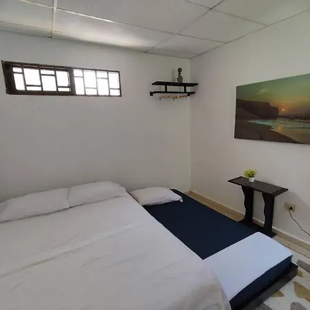 Alojamiento entero: casa amplia, patio acogedor Ríohacha Exterior foto