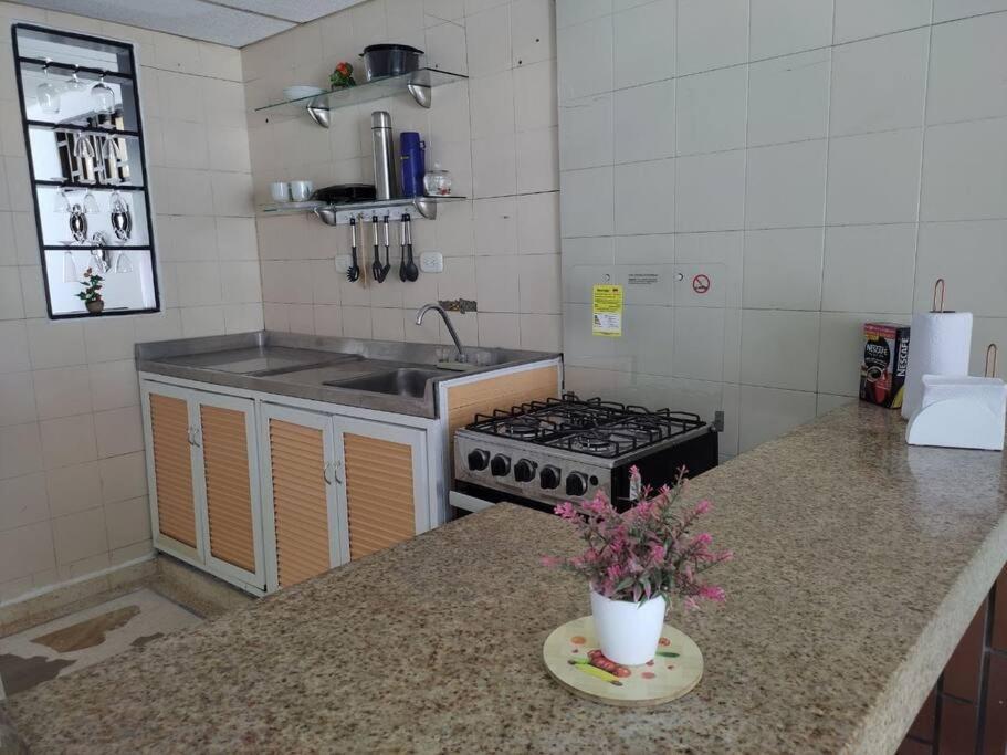Entero, Casa Amplia, Patio, Aire Apartment Riohacha