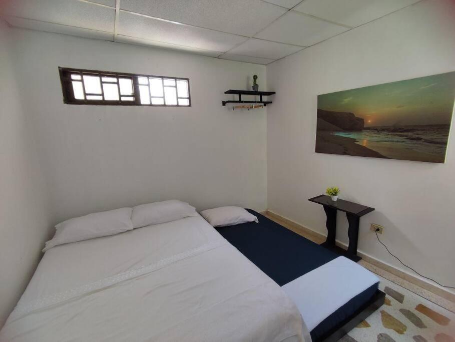 Entero, Casa Amplia, Patio, Aire Apartment Riohacha